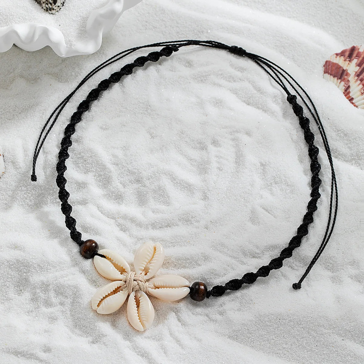 Boho Woven Shell Flower Pendant Necklace – Adjustable Beach Rope Chain