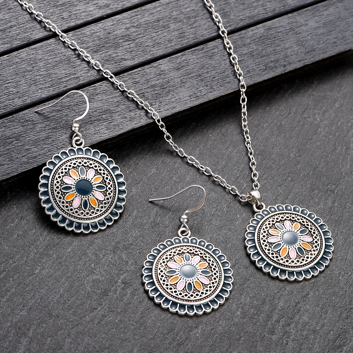 Boho Flower Earring & Necklace Set – Indian-Inspired Bohemian Jewelry in 4 Colors
