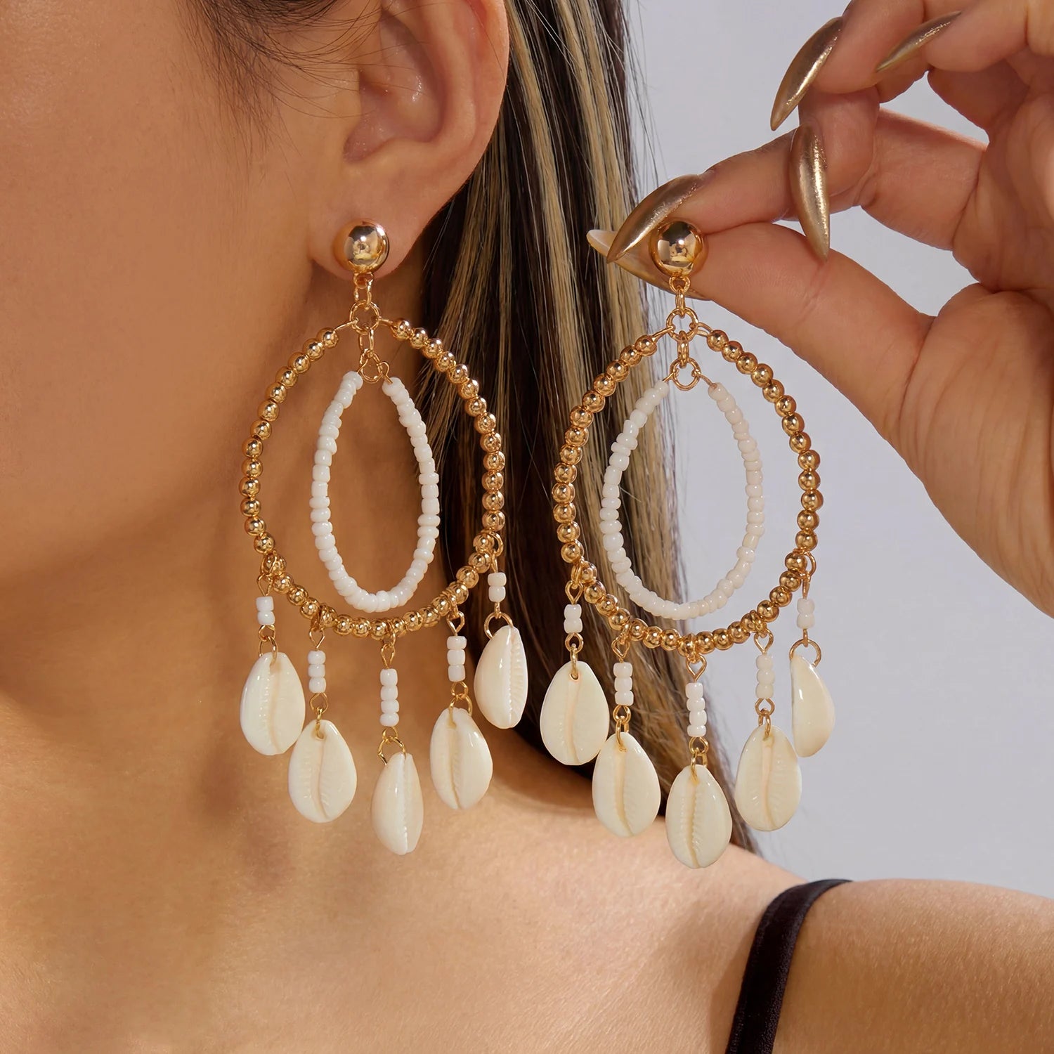 Boho Festival Statement Chandelier Earrings – Shell Tassel Dangle Drop Earrings