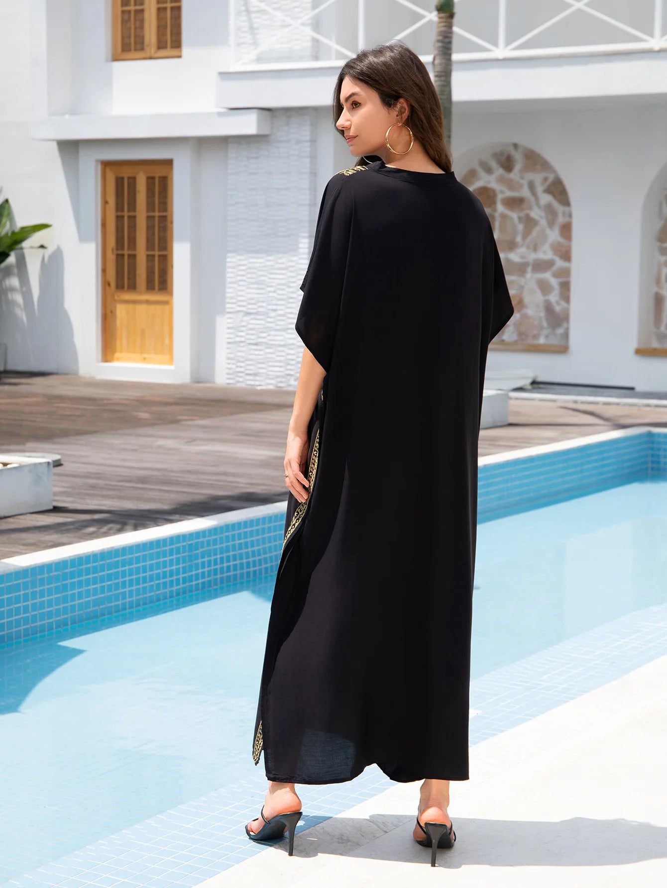 Boho Embroidered Batwing Sleeve Beach Cover-Up Dress – Loose A-Line V-Neck Summer Dress
