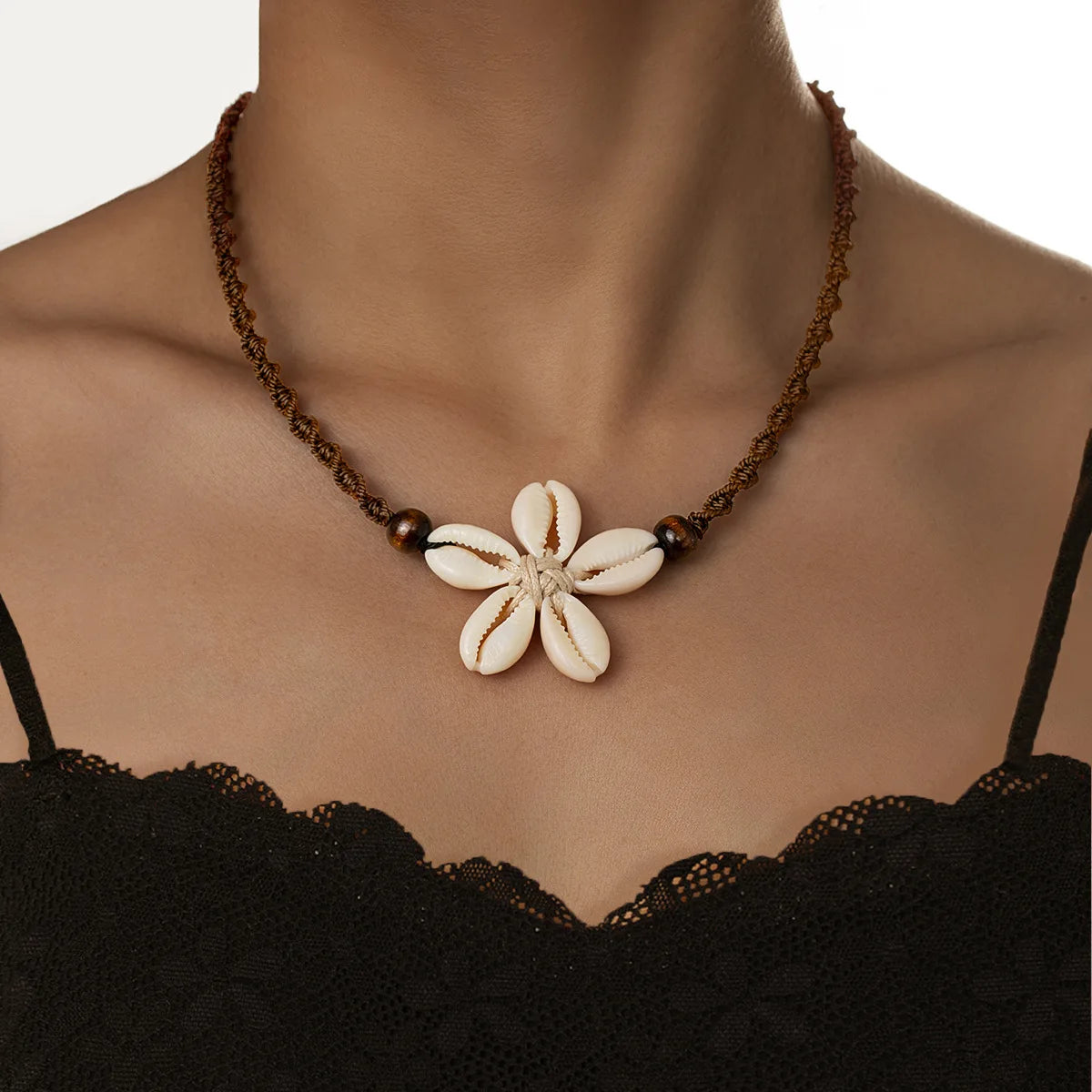 Boho Woven Shell Flower Pendant Necklace – Adjustable Beach Rope Chain
