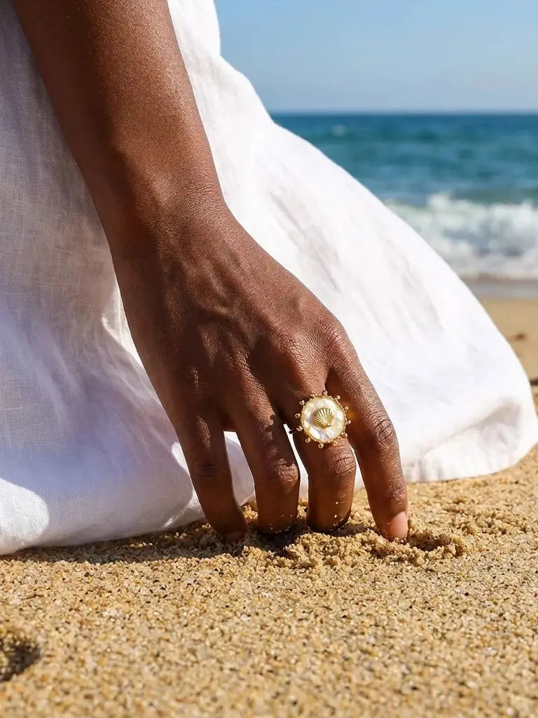 Boho Natural Seashell Charm Ring – 18K Gold Plated Stainless Steel Adjustable