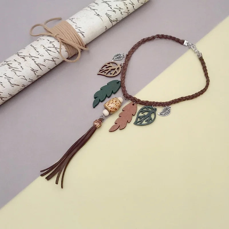 Boho Tassel & Leaf Pendant Choker Necklace – Ethnic Vintage Short Necklace