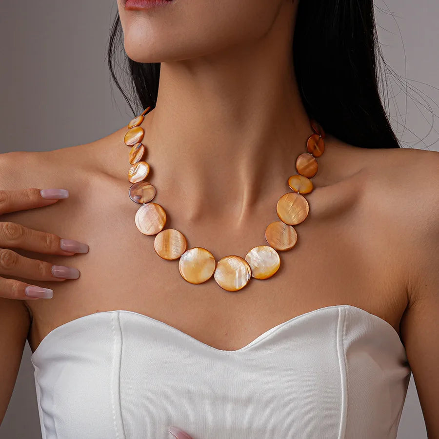 Boho Shell Collarbone Chain Necklace – Minimalist Geometric Round Pendant