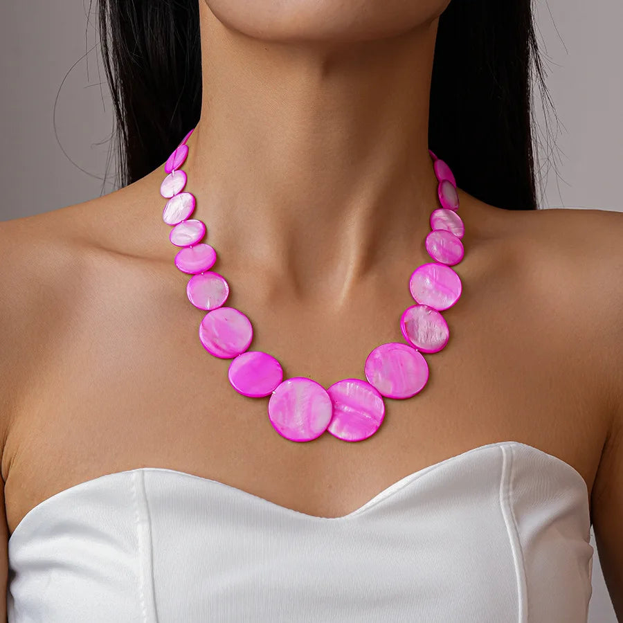 Boho Shell Collarbone Chain Necklace – Minimalist Geometric Round Pendant