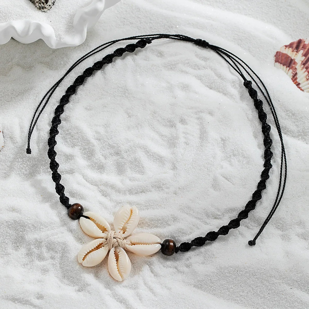 Boho Woven Shell Flower Pendant Necklace – Adjustable Beach Rope Chain