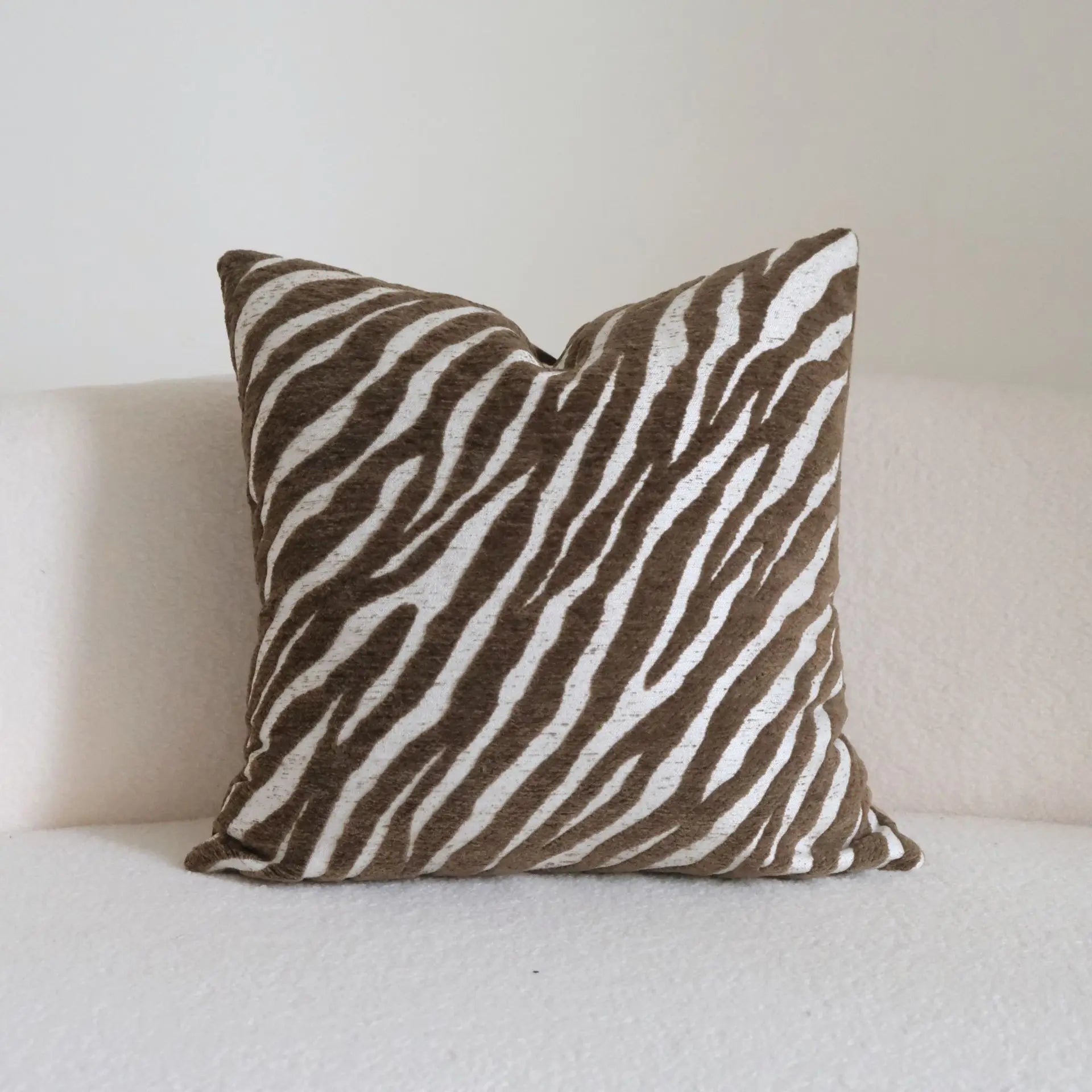 Boho Woven Tufted Cushion Cover with Tassels – Striped Farmhouse Pillow Case